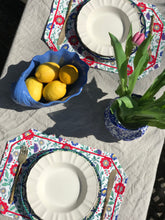 Load image into Gallery viewer, Vintage Printed Placemats