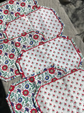 Load image into Gallery viewer, Vintage Printed Placemats