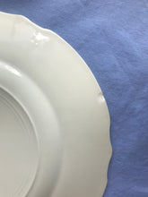 Load image into Gallery viewer, Vintage Floral Dinner Set