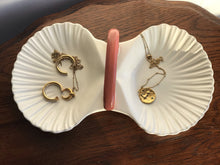 Load image into Gallery viewer, Double Shell Dish