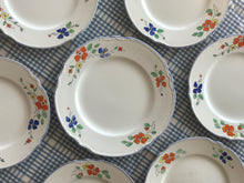 Load image into Gallery viewer, Vintage Floral Dinner Set