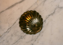 Load image into Gallery viewer, Brass Shell Dish

