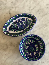 Load image into Gallery viewer, Hand-Painted Spanish Dishes
