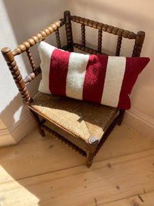 Bobbin Corner Chair