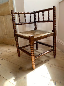 Bobbin Corner Chair