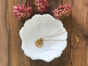 Vintage Shell Dishes