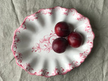 Load image into Gallery viewer, Frilly Pink Oval Dish
