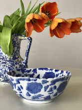 Load image into Gallery viewer, Blue &amp; White Scalloped Bowl
