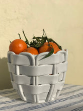 Load image into Gallery viewer, Italian Basketweave Planter
