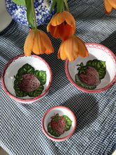 Load image into Gallery viewer, Strawberry Nesting Bowls
