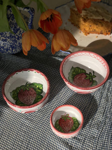 Strawberry Nesting Bowls