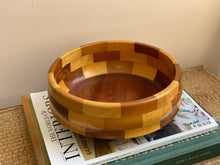 Load image into Gallery viewer, Wavy Chequered bowl
