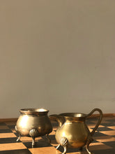 Load image into Gallery viewer, Shell Foot Brass Pots

