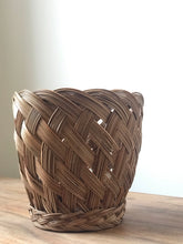 Load image into Gallery viewer, Rattan Planter

